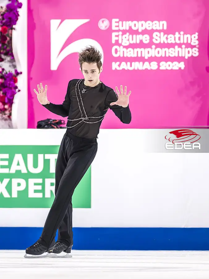 Ice Gallery Skates U.S.